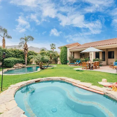 Firefly By Avantstay Spacious Backyard W Pool Hot Tub